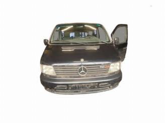 Mercedes Vito Vito (638.1/2), Bus, 1996 / 2003 2.2 CDI 110 16V picture 2