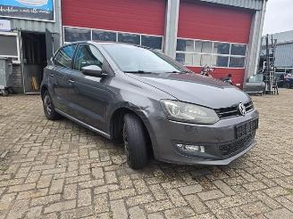 Coche siniestrado Volkswagen Polo Polo V (6R), Hatchback, 2009 / 2017 1.2 12V BlueMotion Technology 2012/4