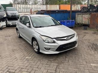 Salvage car Hyundai I-30 i30 (FD), Hatchback, 2007 / 2011 1.4 CVVT 16V 2011/3