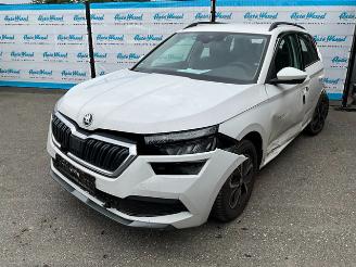 Vaurioauto  passenger cars Skoda Kamiq 1.0 TSi Ambition 2023/12