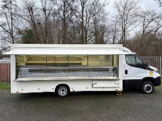 Käytettyjen commercial vehicles Iveco Daily Marktwagen Verkaufwagen Motor + Getriebe OK 2015/11