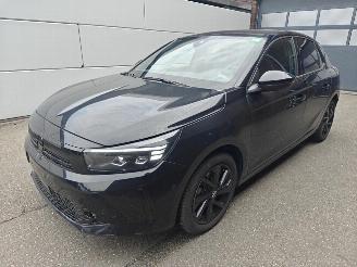 Vaurioauto  passenger cars Opel Corsa GS 1.2 Direct Injection Turbo 100 kW(136 PS)48V Hybrid.6-Gang-Doppelkupplungsgetriebe(eDCT) 2025/5
