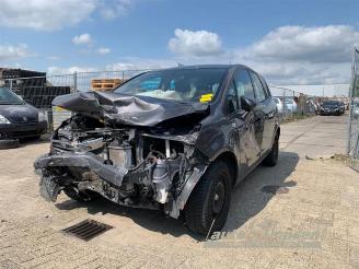 Coche siniestrado Opel Meriva Meriva, MPV, 2010 / 2017 1.4 Turbo 16V ecoFLEX 2012/5