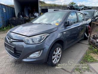 Vrakbiler auto Hyundai I-20 i20, Hatchback, 2008 / 2015 1.2i 16V 2014/2