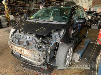 Coche siniestrado Toyota Yaris Yaris II (P9), Hatchback, 2005 / 2014 1.3 16V VVT-i 2006/3