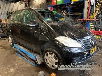 Uttjänta bilar auto Mercedes A-klasse A (W169), Hatchback, 2004 / 2012 1.5 A-160 2009/8