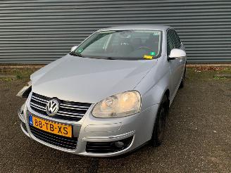Schadeauto Volkswagen Jetta 2.0 16V FSI Sedan 4Dr Benzine 1.984cc 110kW (150pk) FWD 2005-12/2008-06 (1K2) BVY; EURO4 2006/7