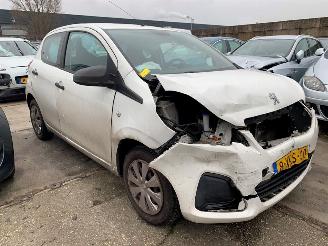 skadebil auto Peugeot 108  2014/8