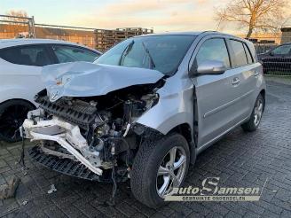 Auto da rottamare Toyota Urban Cruiser Urban Cruiser, SUV, 2009 / 2016 1.33 Dual VVT-I 16V 2WD 2010/2