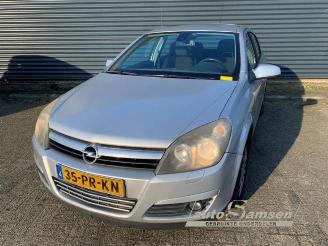 Vrakbiler auto Opel Astra Astra H (L48), Hatchback 5-drs, 2004 / 2014 1.6 16V Twinport 2004/10
