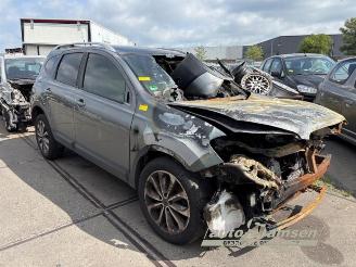 Coche siniestrado Nissan Qashqai+2 Qashqai +2 (JJ10E), SUV, 2007 / 2014 2.0 16V 2014/3