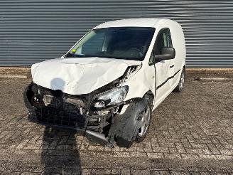 Schadeauto Volkswagen Caddy  2015/8