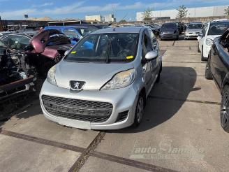 Auto da rottamare Peugeot 107 107, Hatchback, 2005 / 2014 1.0 12V 2011/1