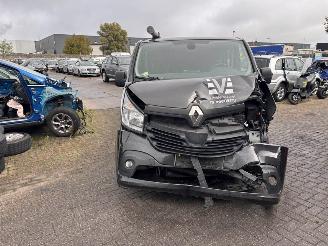 krockskadad bil auto Renault Trafic  2018/1