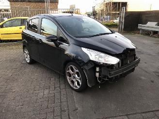 damaged passenger cars Ford B-Max B-Max (JK8) MPV - 1.0 EcoBoost 12V 100 MPV  Benzine 999cc 74kW (101pk) FWD 2012-06  SFJA 2013/2