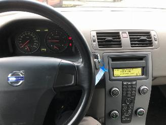 Volvo S-40  picture 7