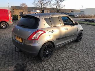 Suzuki Swift  picture 5