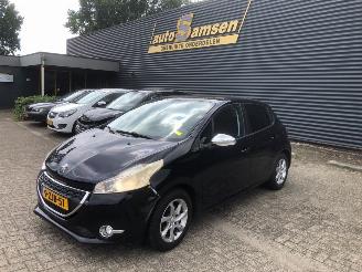 Unfallwagen Peugeot 208  2015/2
