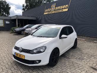Schadeauto Volkswagen Golf  2009/6