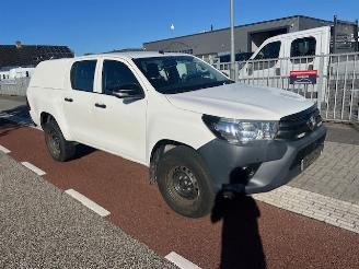 skadebil bedrijf Toyota Hilux 2.4 D-4D 110KW DOUBLE CAB.  AIRCO KLIMA EURO6 4WD 2017/11