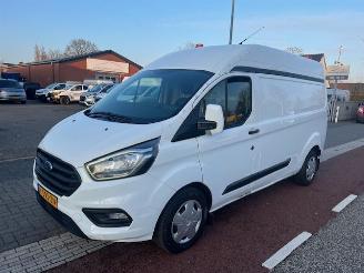 krockskadad bil bedrijf Ford Transit Custom 2.0 TDCI L2H2  AIRCO KLIMA EURO6. 112000KM 2019/5