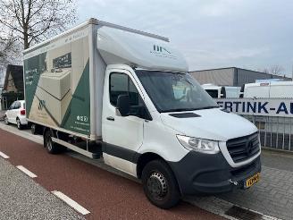 krockskadad bil bedrijf Mercedes Sprinter 517 CDI 125KW DL AUT.  KOFFER LAADKLEP  KLIMA 2023/11