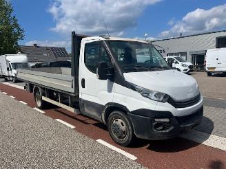 uszkodzony samochody ciężarowe Iveco Daily 35C14 2.3D MAXI PICK UP PRITSCHE DL  EURO6 2017/9