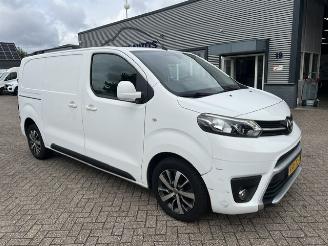uszkodzony samochody ciężarowe Toyota Proace 2.0 D-4D 90KW  AIRCO KLIMA NAVI EURO6 2020/3