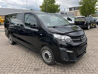 krockskadad bil bedrijf Opel Vivaro 2.0 CDTI 106KW LANG AIRCO KLIMA EURO6 2022/2