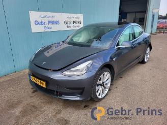 škoda osobní automobily Tesla Model 3 Model 3, Sedan, 2017 Long Range 72kWh 2019/11