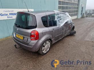 Vrakbiler auto Renault Modus Modus/Grand Modus (JP), MPV, 2004 / 2012 1.6 16V 2010/10