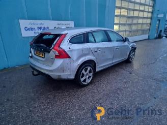 Uttjänta bilar auto Volvo V-60 V60 I (FW/GW), Combi, 2010 / 2018 2.0 D3 20V 2012/5