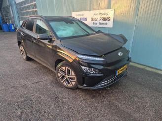 Vrakbiler auto Hyundai Kona Kona (OS), SUV, 2017 / 2023 64 kWh 2021/3