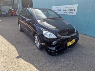 Coche siniestrado Mercedes B-klasse B (W245), Hatchback, 2005 / 2011 2.0 B-200 16V 2006/3