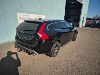 Coche siniestrado Volvo V-60 V60 I (FW/GW), Combi, 2010 / 2018 2.4 D6 20V AWD Twin Engine Plug-in Hybrid 2015/9