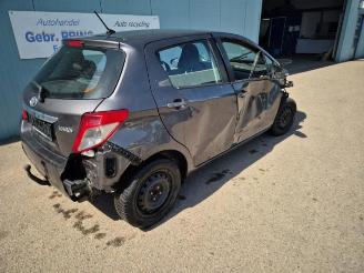 Sloopauto Toyota Yaris Yaris III (P13), Hatchback, 2010 / 2020 1.33 16V Dual VVT-I 2011/10