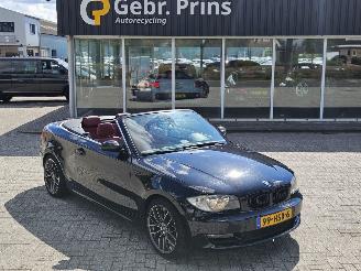 krockskadad bil auto BMW 1-serie 120i 16V Cabrio  Benzine 1.995cc 125kW (170pk) RWD 2009/2