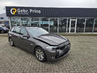 Unfallwagen BMW 5-serie 525d 24V Combi/o  Diesel 2.993cc 150kW (204pk) RWD 2011/1