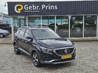 uszkodzony samochody osobowe MG ZS EV SUV  Elektrisch  110kW (150pk) FWD 2020-04  TZ204XS1481 2020/7