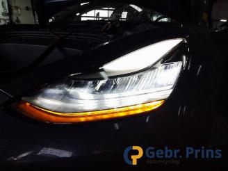 Tesla Model 3 Model 3, Sedan, 2017 Standard RWD Plus 60 kWh picture 6