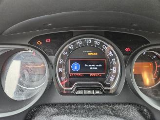 Citroën C5 3.0 HDiF V6 24V Combi/o  Diesel 2.992cc 177kW (241pk) FWD picture 13