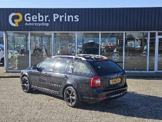 krockskadad bil auto Skoda Octavia 1.2 TSI Combi/o 4Dr Benzine 1.197cc 77kW (105pk) FWD 2010/10