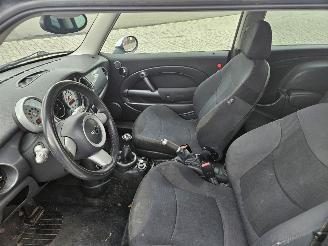 Mini Mini COOPER 1.6 85KW picture 9