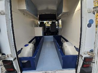 Renault  T42F 2.1 D T1000 Bestel  Diesel 2.068cc 43kW (58pk) RWD picture 7