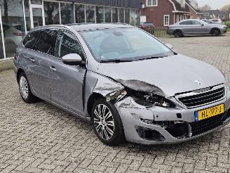 Peugeot 308 1.6 BlueHDi 120 Combi/o 4Dr Diesel 1.560cc 88kW (120pk) FWD picture 3