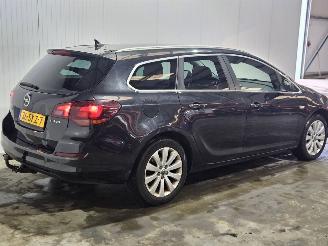 Coche accidentado Opel Astra 1.4 Turbo 16V Combi/o  Benzine 1.364cc 103kW (140pk) FWD 2011/10