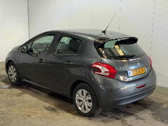 Schadeauto Peugeot 208 1.2 Vti 12V PureTech 82 Hatchback  Benzine 1.199cc 60kW (82pk) FWD 2013/1
