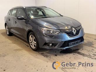 Vrakbiler auto Renault Mégane Megane IV Estate (RFBK), Combi 5-drs, 2016 1.5 Energy dCi 110 2017/4