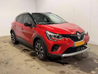 Schadeauto Renault Captur E-TECH HYBRID 2024/3