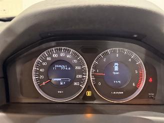 Volvo V-70 2.4 D4 Summum picture 15